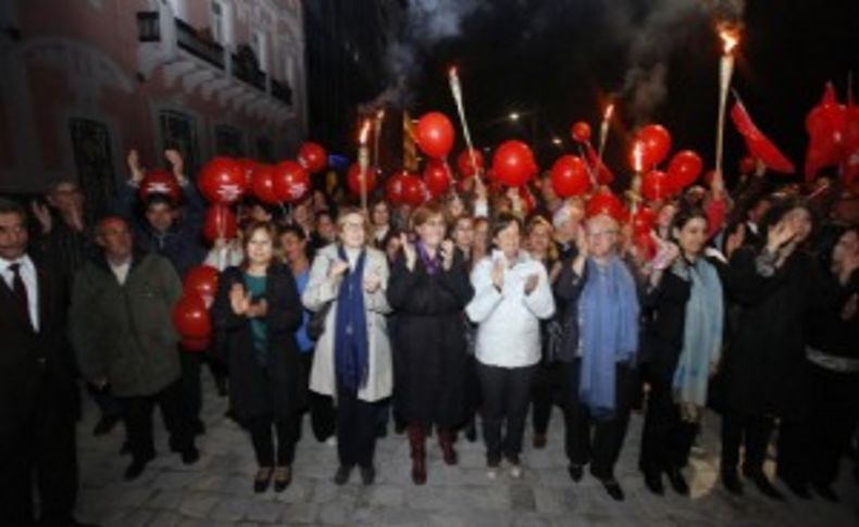 Pekdaş bir günde 8 mahalleyi birden gezdi